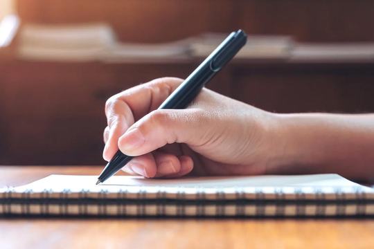 الكتابة الإدارية في الجمعيات الأهلية: كيف تصبح لغة الحوكمة وبن…